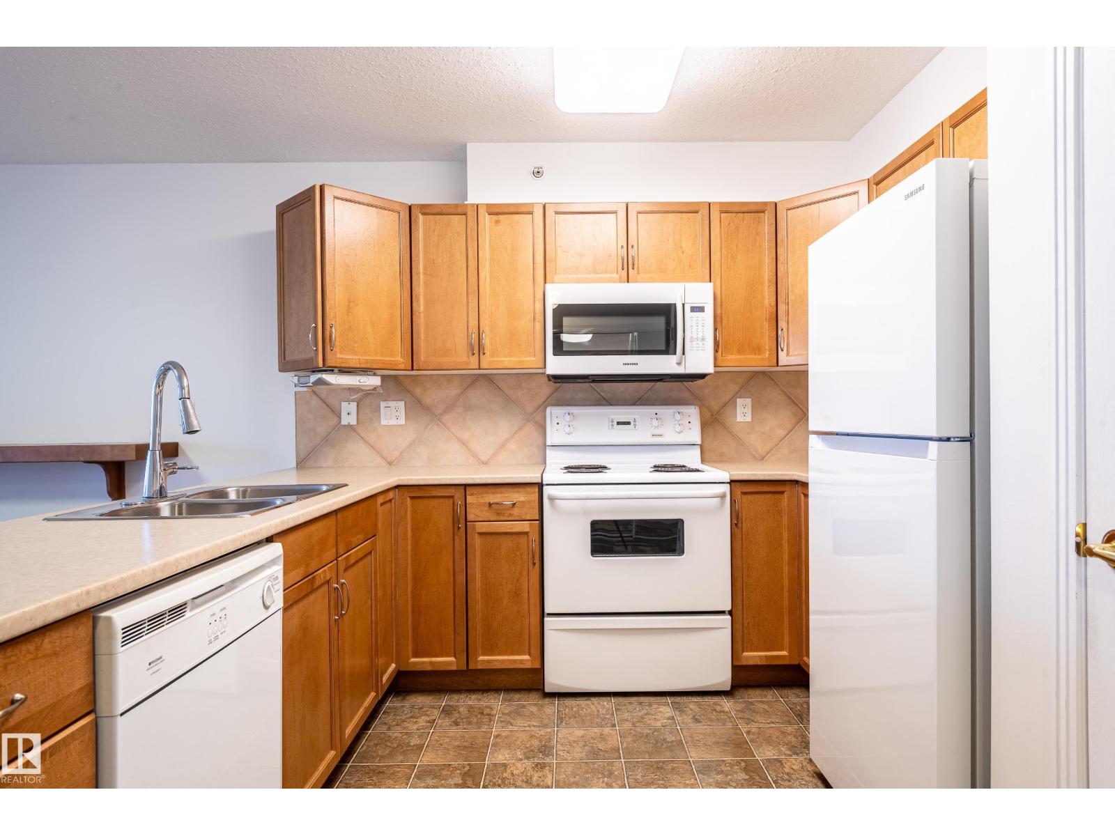 #401 8912 156 St Nw, Edmonton, Alberta  T5R 5Z2 - Photo 7 - E4463547