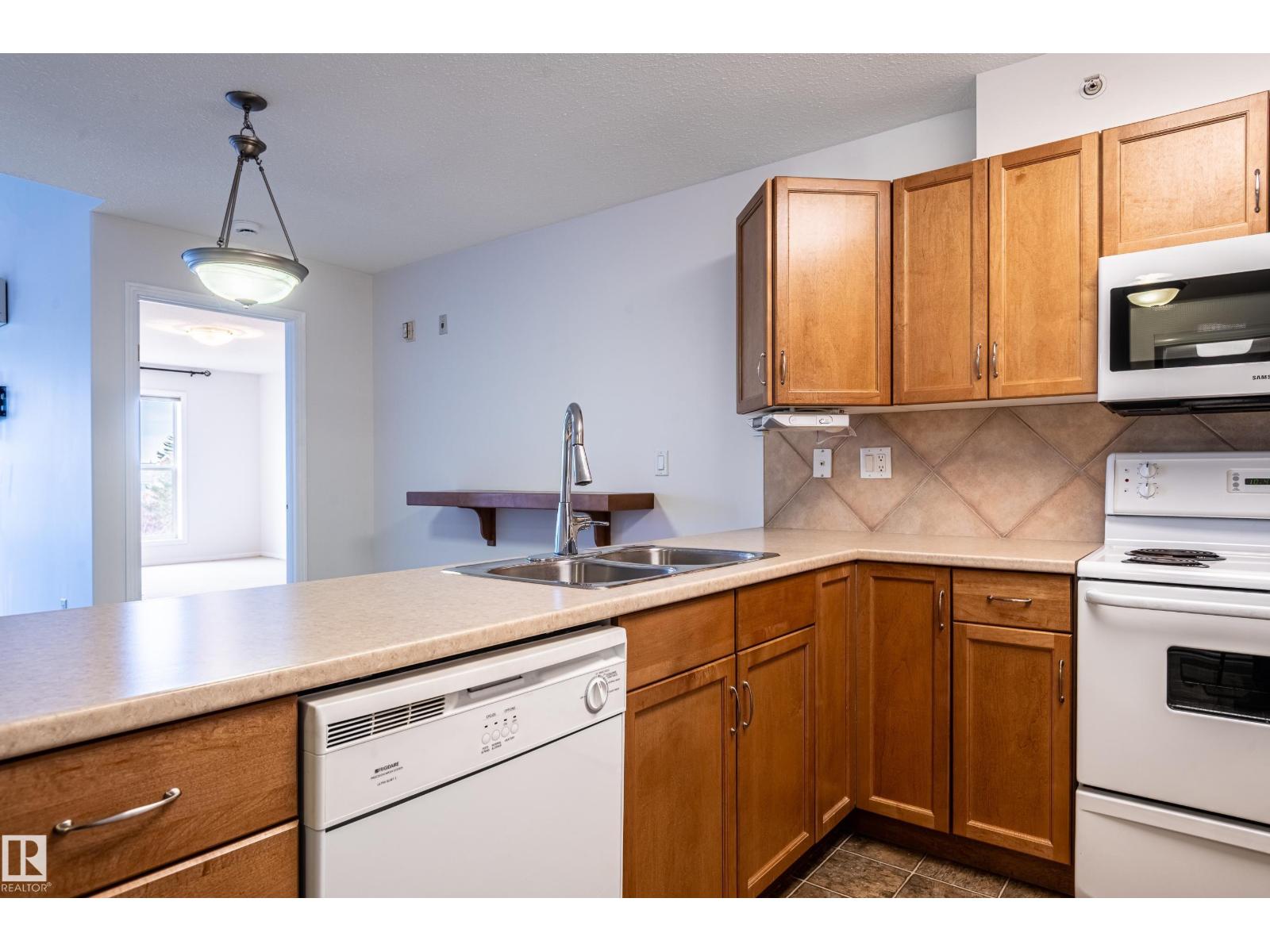 #401 8912 156 St Nw, Edmonton, Alberta  T5R 5Z2 - Photo 8 - E4463547