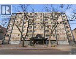 306 525 3rd AVENUE N City Park