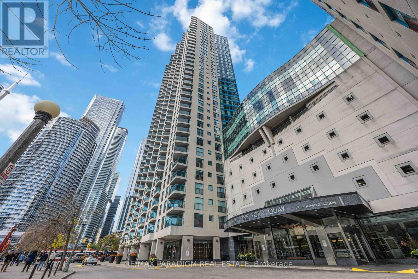702 - 77 HARBOUR SQUARE, Toronto, Ontario