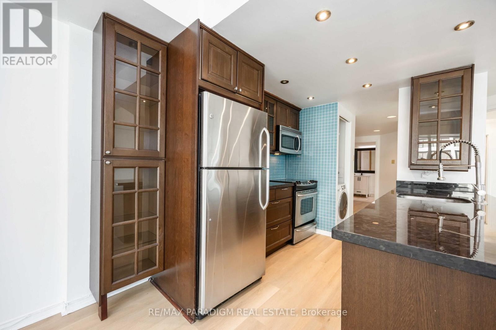 702 - 77 Harbour Square, Toronto, Ontario  M5J 2S2 - Photo 13 - C12482354