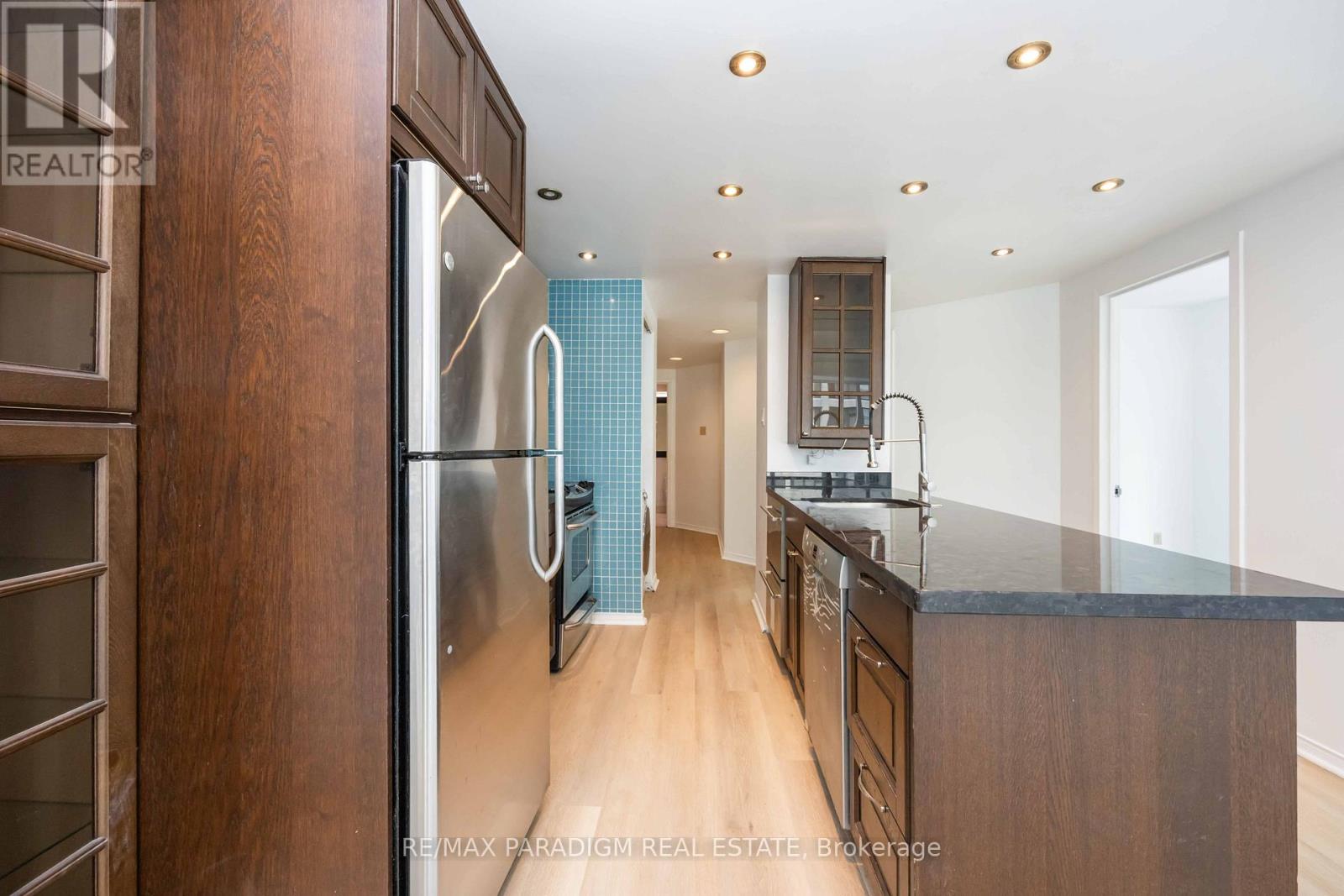 702 - 77 Harbour Square, Toronto, Ontario  M5J 2S2 - Photo 15 - C12482354