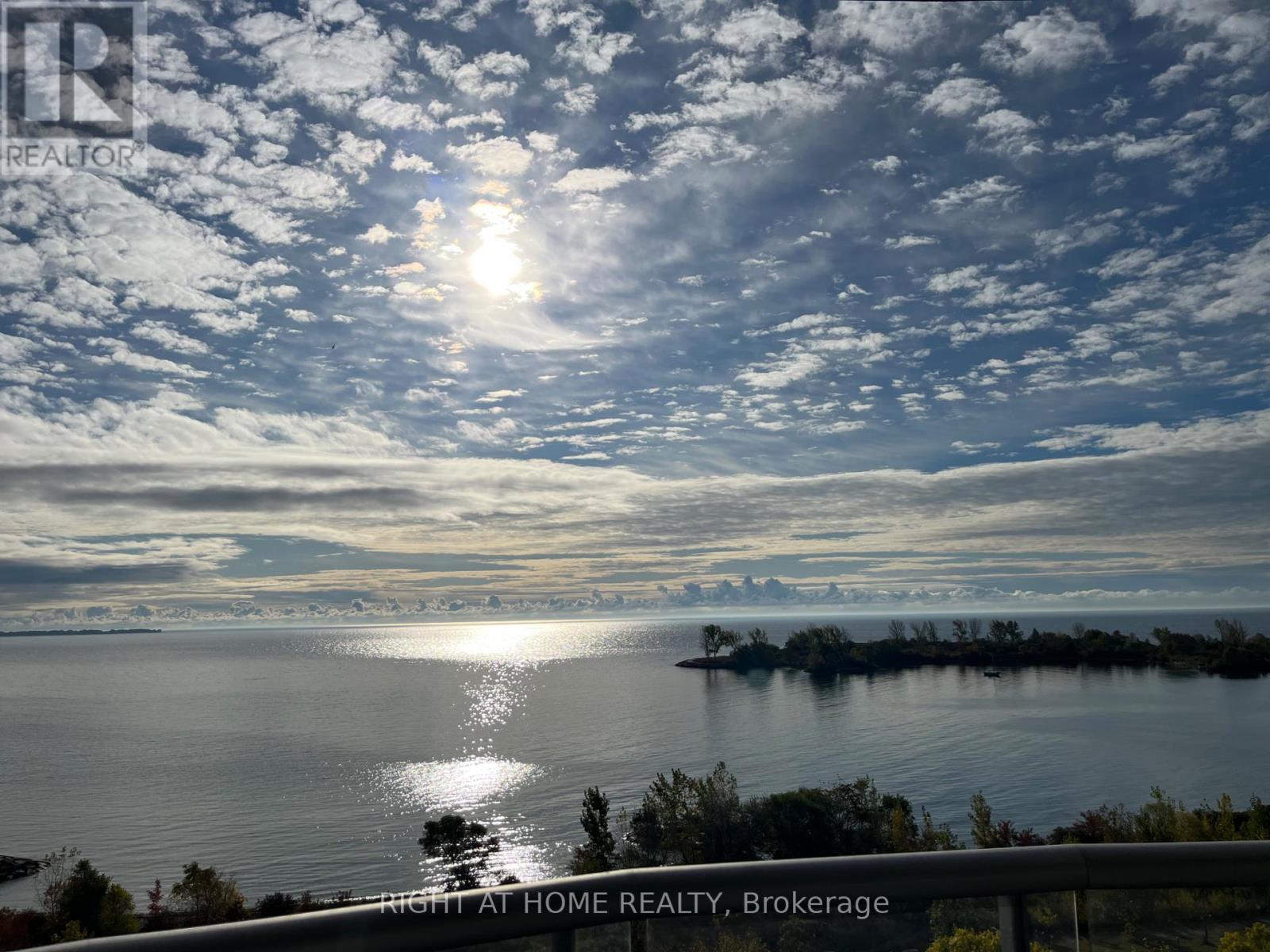 Lph19 - 2095 Lake Shore Boulevard W, Toronto, Ontario  M8V 4G4 - Photo 37 - W12477773