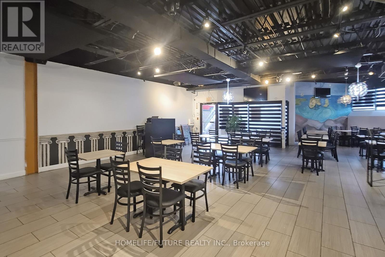 1278 St Clair Avenue W, Toronto, Ontario  M6E 1B9 - Photo 11 - W12482356