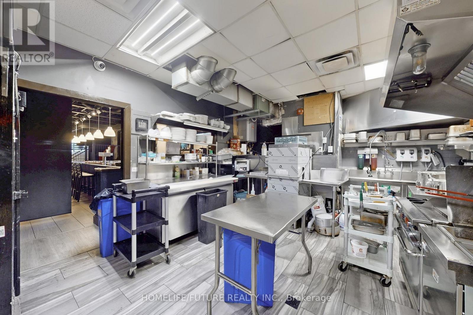 1278 St Clair Avenue W, Toronto, Ontario  M6E 1B9 - Photo 34 - W12482356