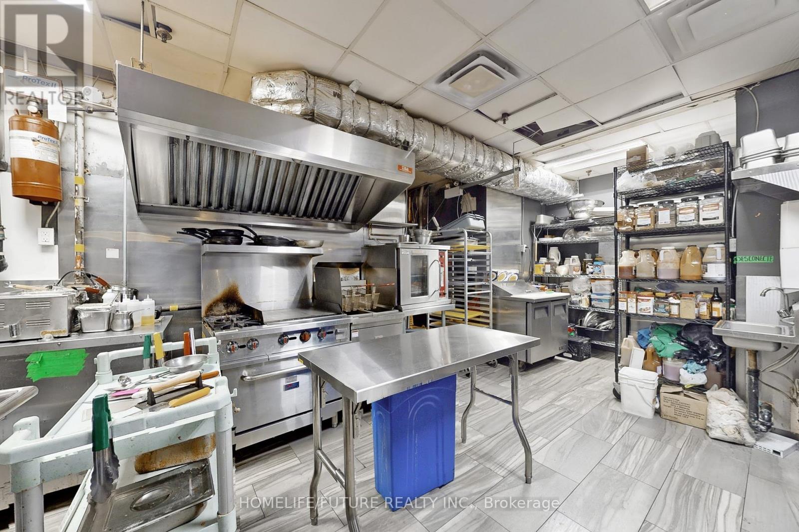 1278 St Clair Avenue W, Toronto, Ontario  M6E 1B9 - Photo 36 - W12482356