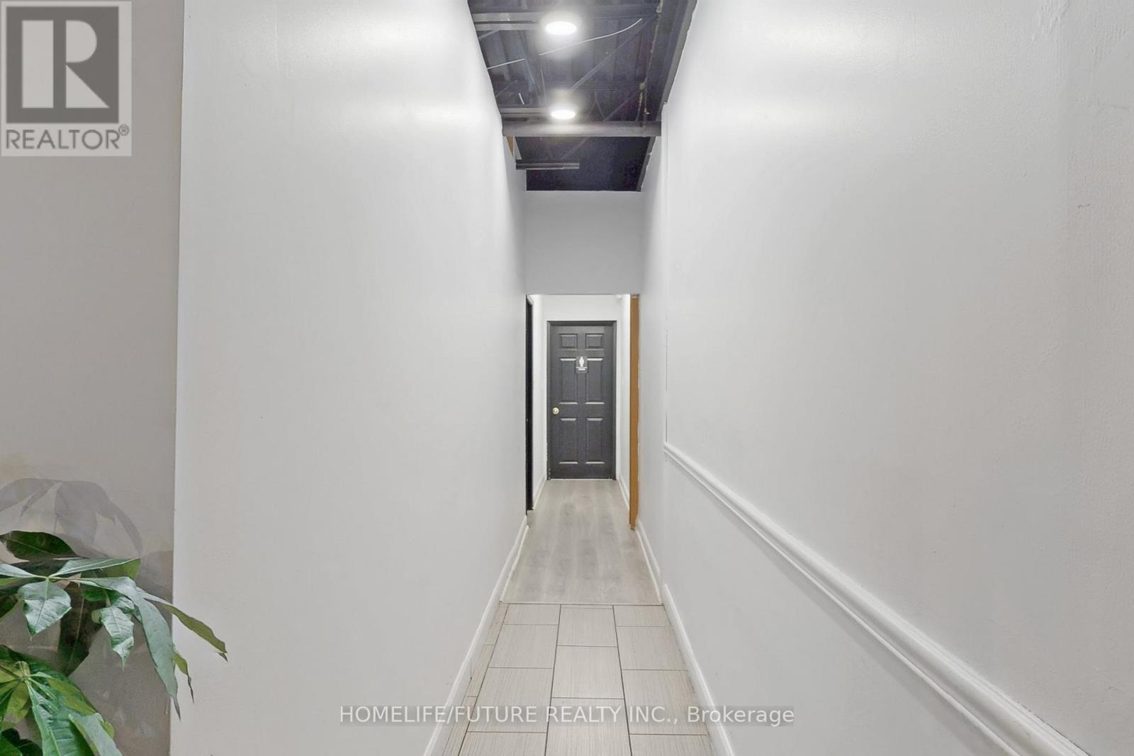 1278 St Clair Avenue W, Toronto, Ontario  M6E 1B9 - Photo 44 - W12482356