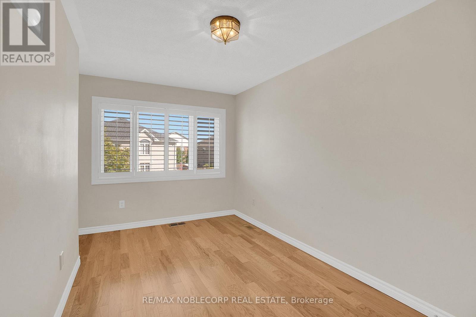 91 Eastview Gate, Brampton, Ontario  L6P 2G7 - Photo 19 - W12482362