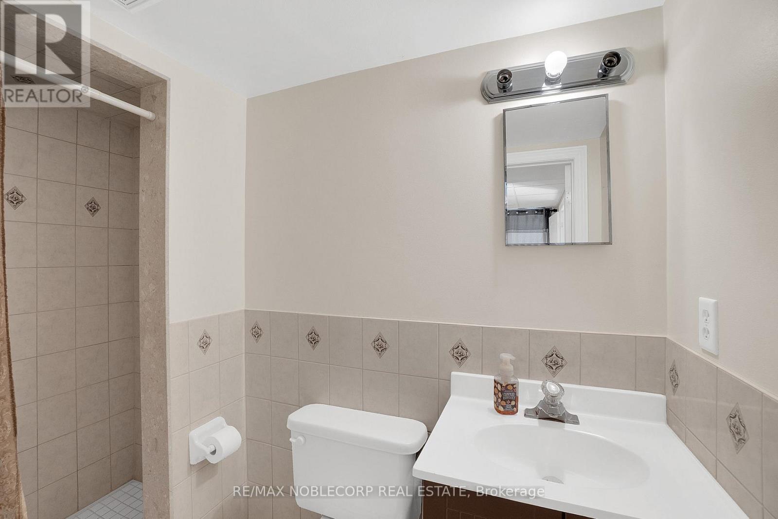 91 Eastview Gate, Brampton, Ontario  L6P 2G7 - Photo 24 - W12482362