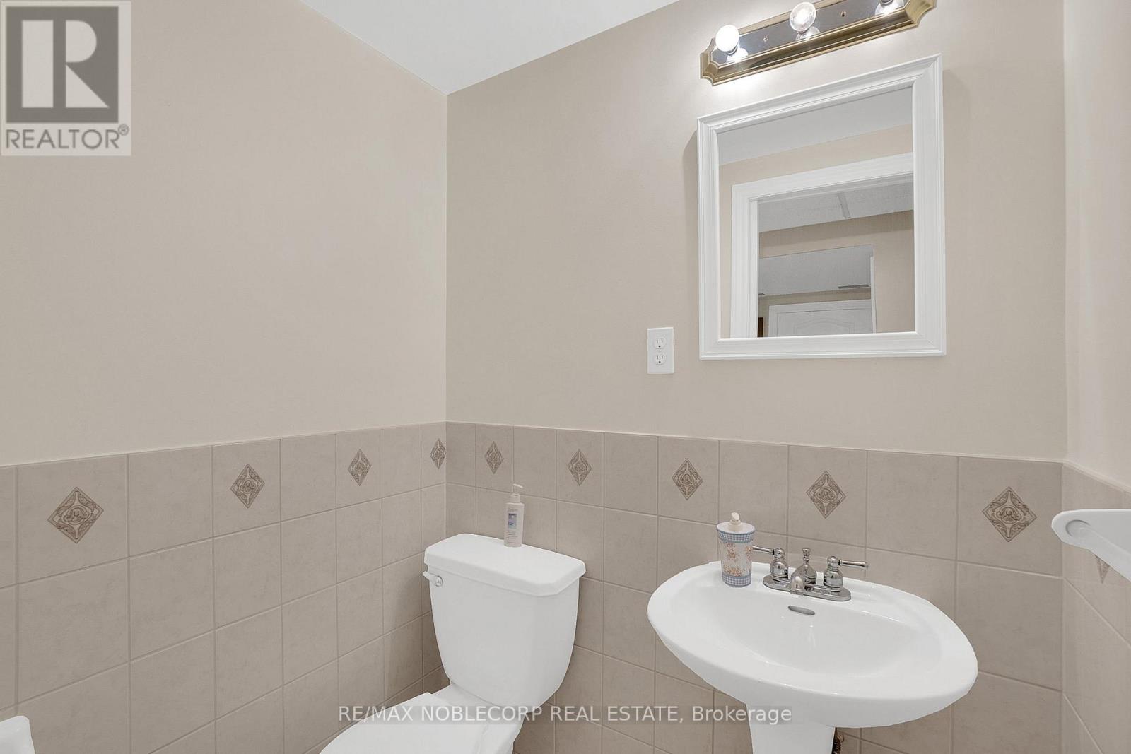 91 Eastview Gate, Brampton, Ontario  L6P 2G7 - Photo 28 - W12482362