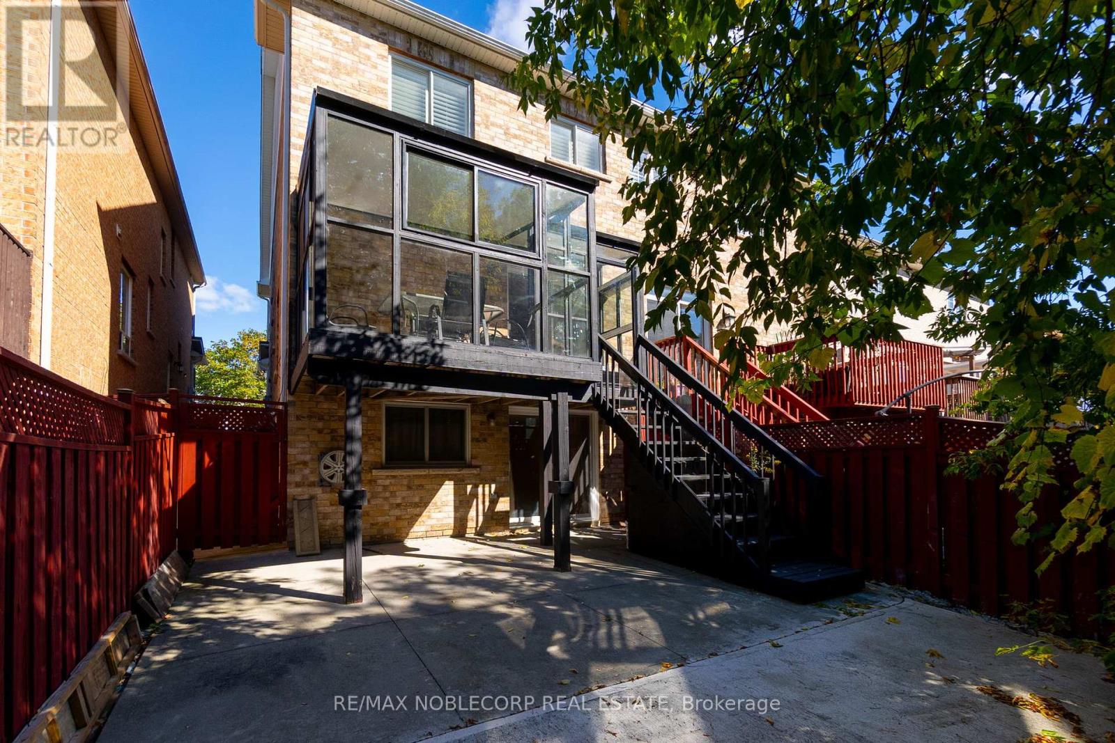 91 Eastview Gate, Brampton, Ontario  L6P 2G7 - Photo 31 - W12482362
