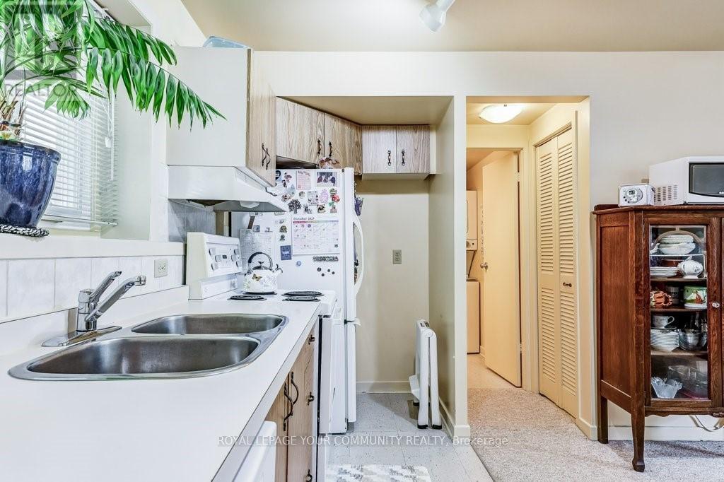 2 Rougecrest Drive, Markham, Ontario  L3P 3B6 - Photo 27 - N12465005
