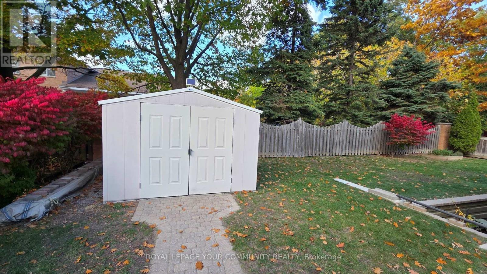 2 Rougecrest Drive, Markham, Ontario  L3P 3B6 - Photo 2 - N12465005