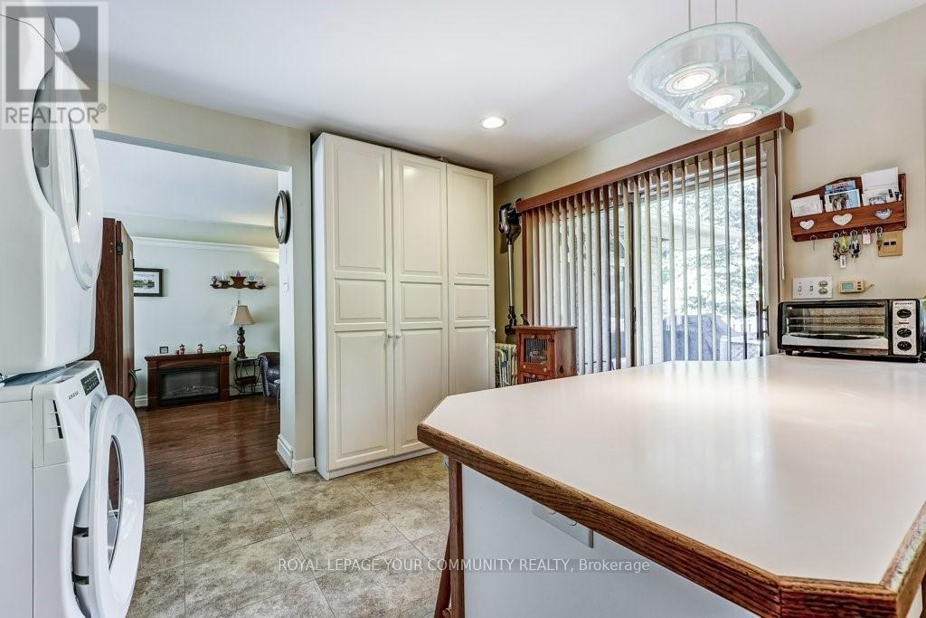 2 Rougecrest Drive, Markham, Ontario  L3P 3B6 - Photo 24 - N12465005