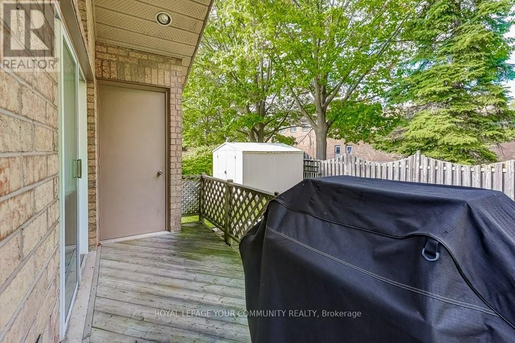 2 Rougecrest Drive, Markham, Ontario  L3P 3B6 - Photo 9 - N12465005