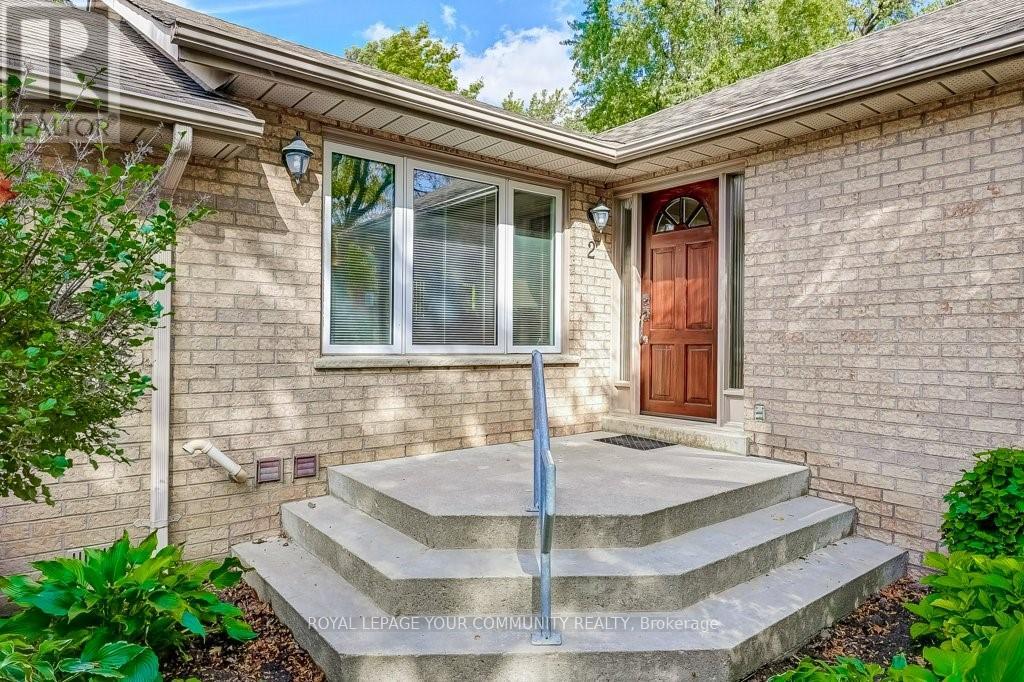 2 Rougecrest Drive, Markham, Ontario  L3P 3B6 - Photo 8 - N12465005