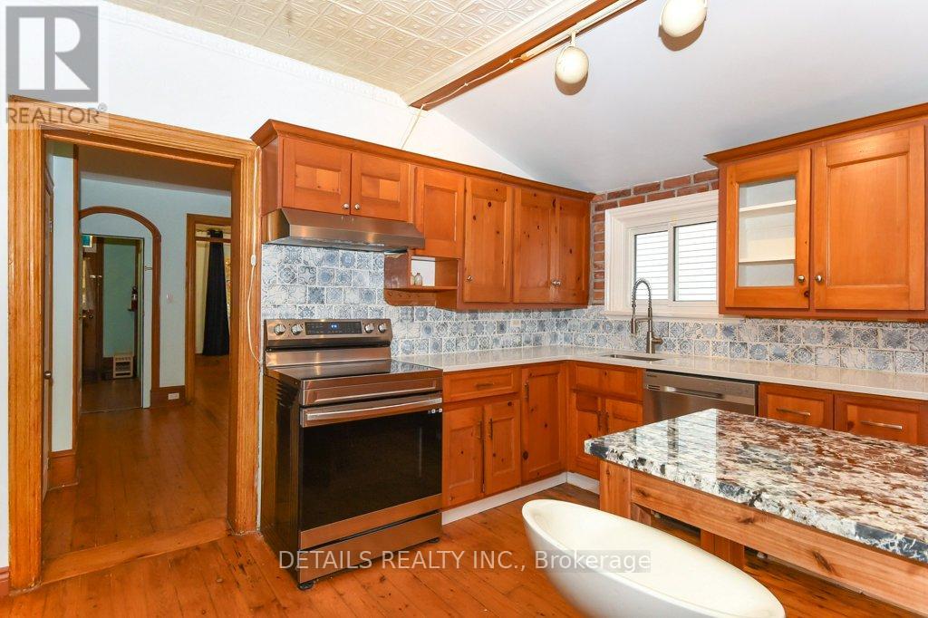 19 Gould Street, Ottawa, Ontario  K1Y 2P1 - Photo 9 - X12476747