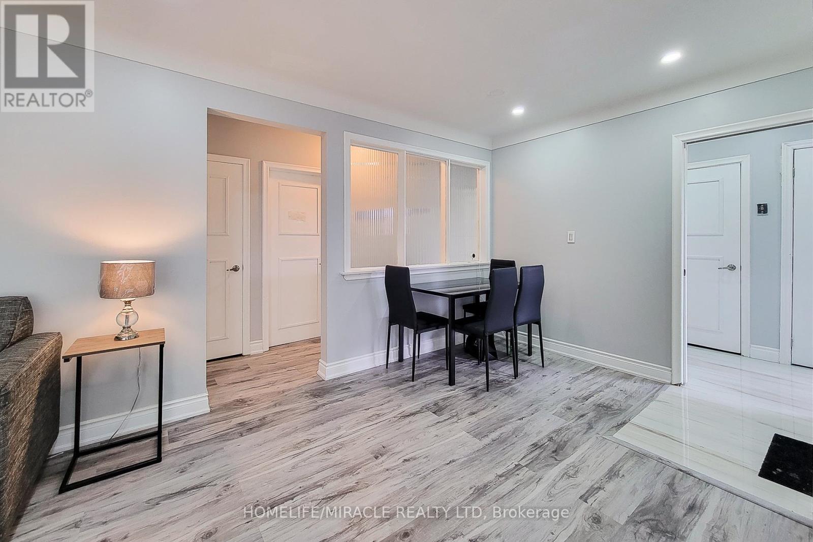 28 Glengarry Road, St. Catharines, Ontario  L2T 2T9 - Photo 13 - X12482348