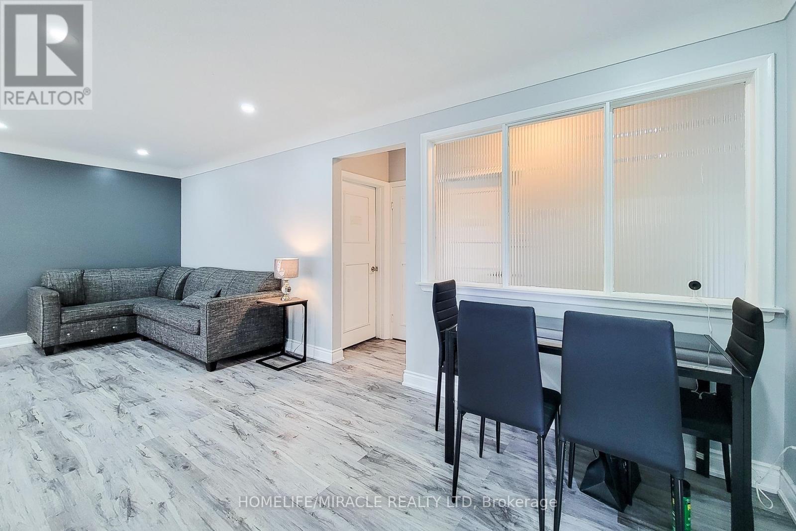 28 Glengarry Road, St. Catharines, Ontario  L2T 2T9 - Photo 14 - X12482348
