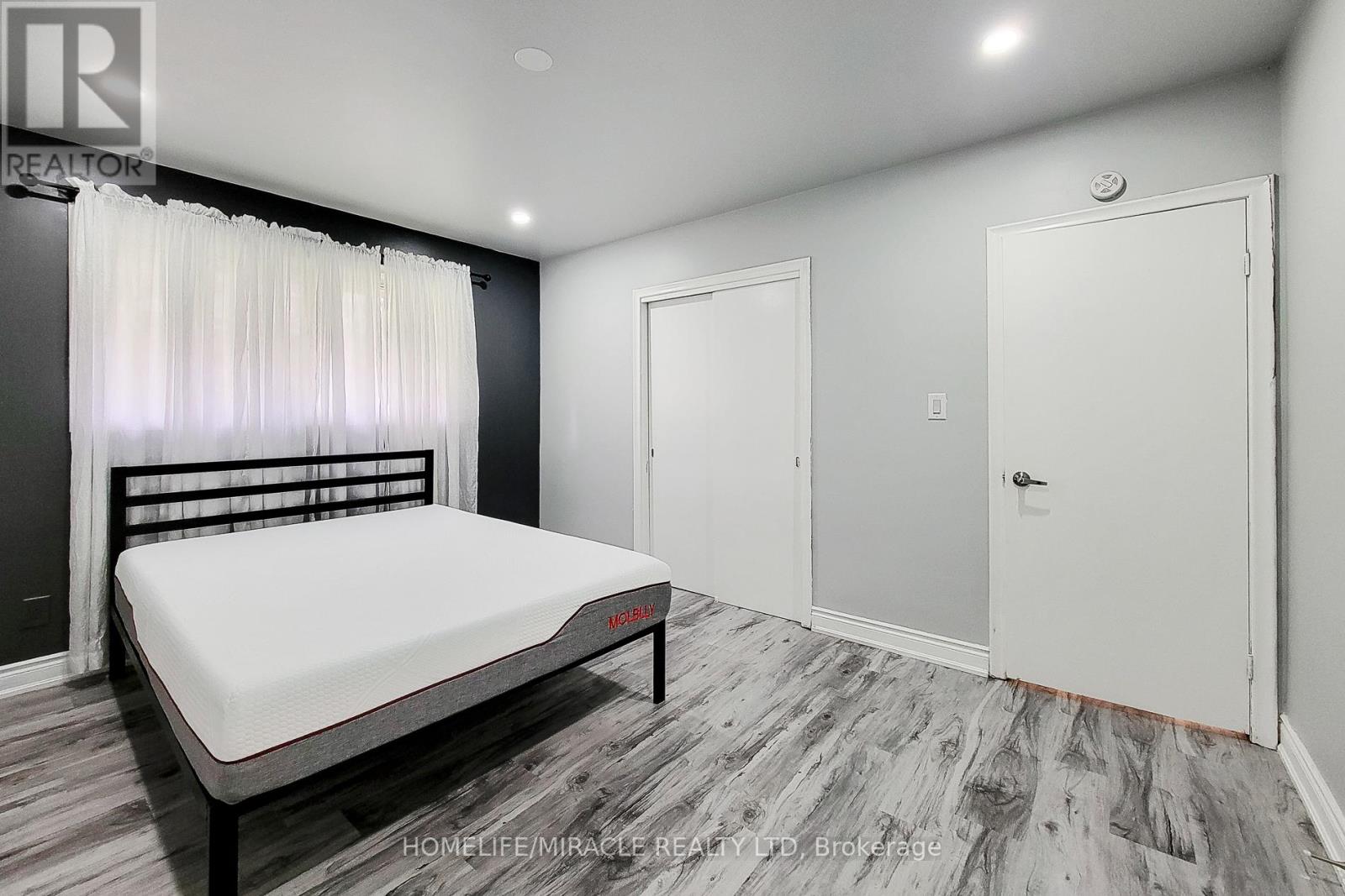 28 Glengarry Road, St. Catharines, Ontario  L2T 2T9 - Photo 25 - X12482348