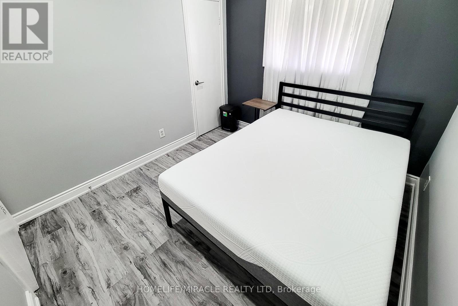 28 Glengarry Road, St. Catharines, Ontario  L2T 2T9 - Photo 29 - X12482348
