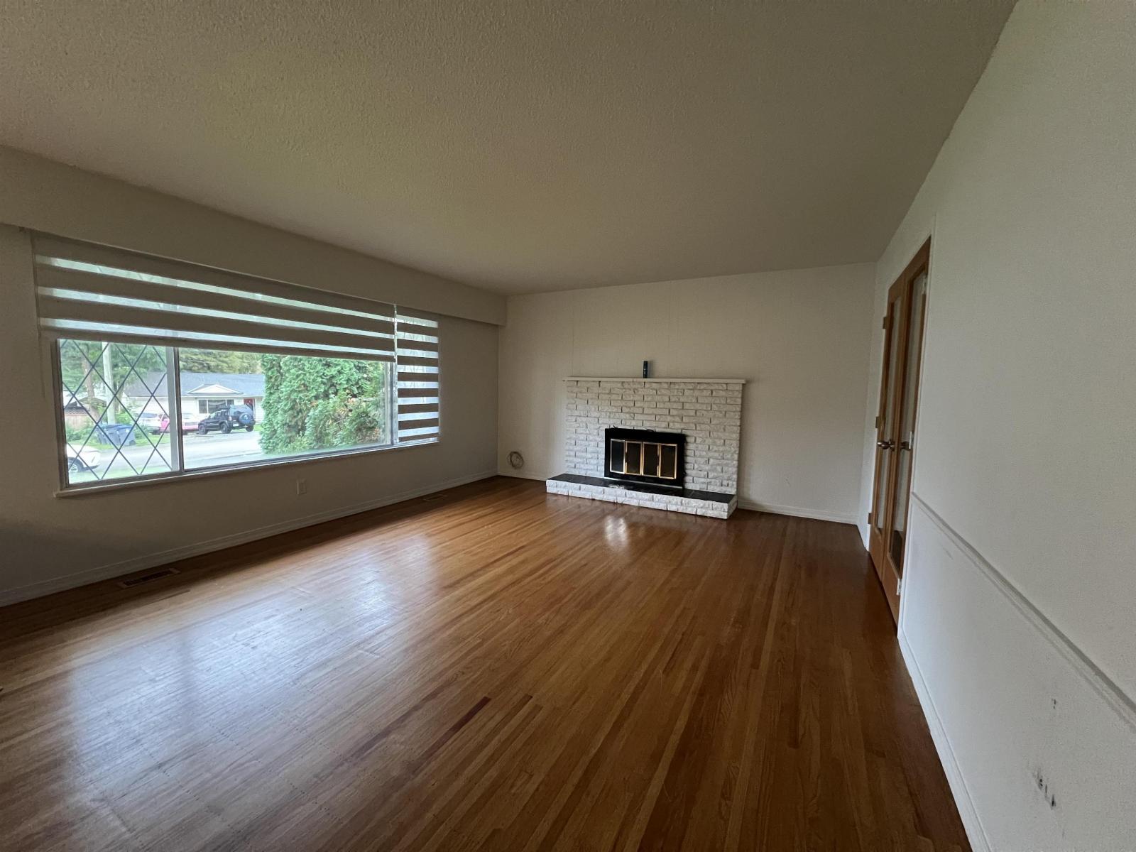10879 144a Street, Surrey, British Columbia  V3R 3P9 - Photo 3 - R3061561