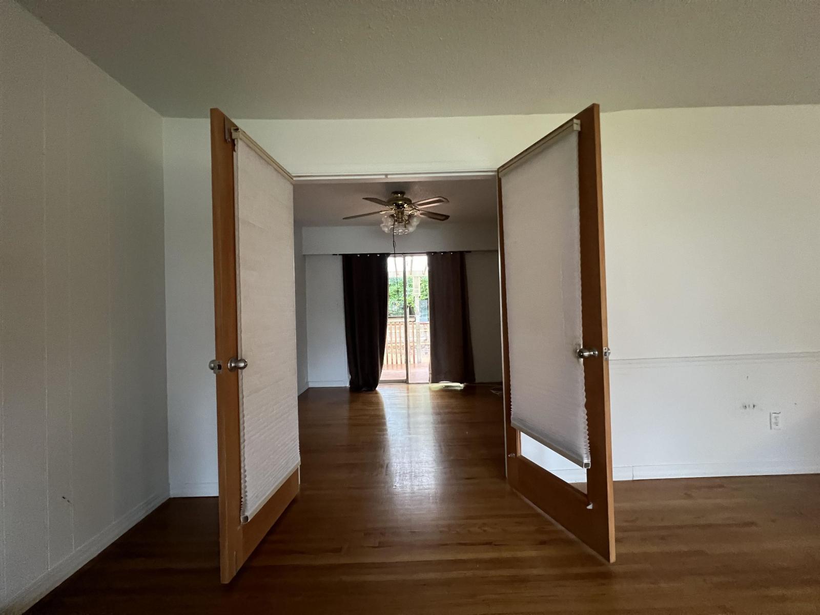 10879 144a Street, Surrey, British Columbia  V3R 3P9 - Photo 8 - R3061561