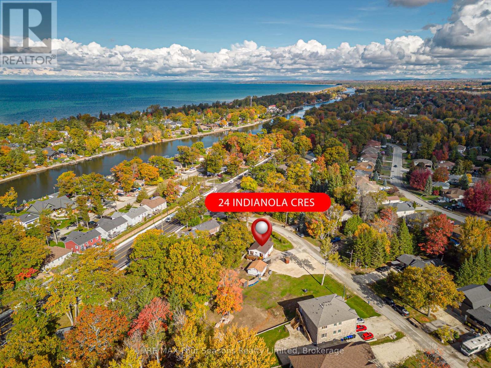 24 Indianola Crescent, Wasaga Beach, Ontario  L9Z 2W3 - Photo 8 - S12482347