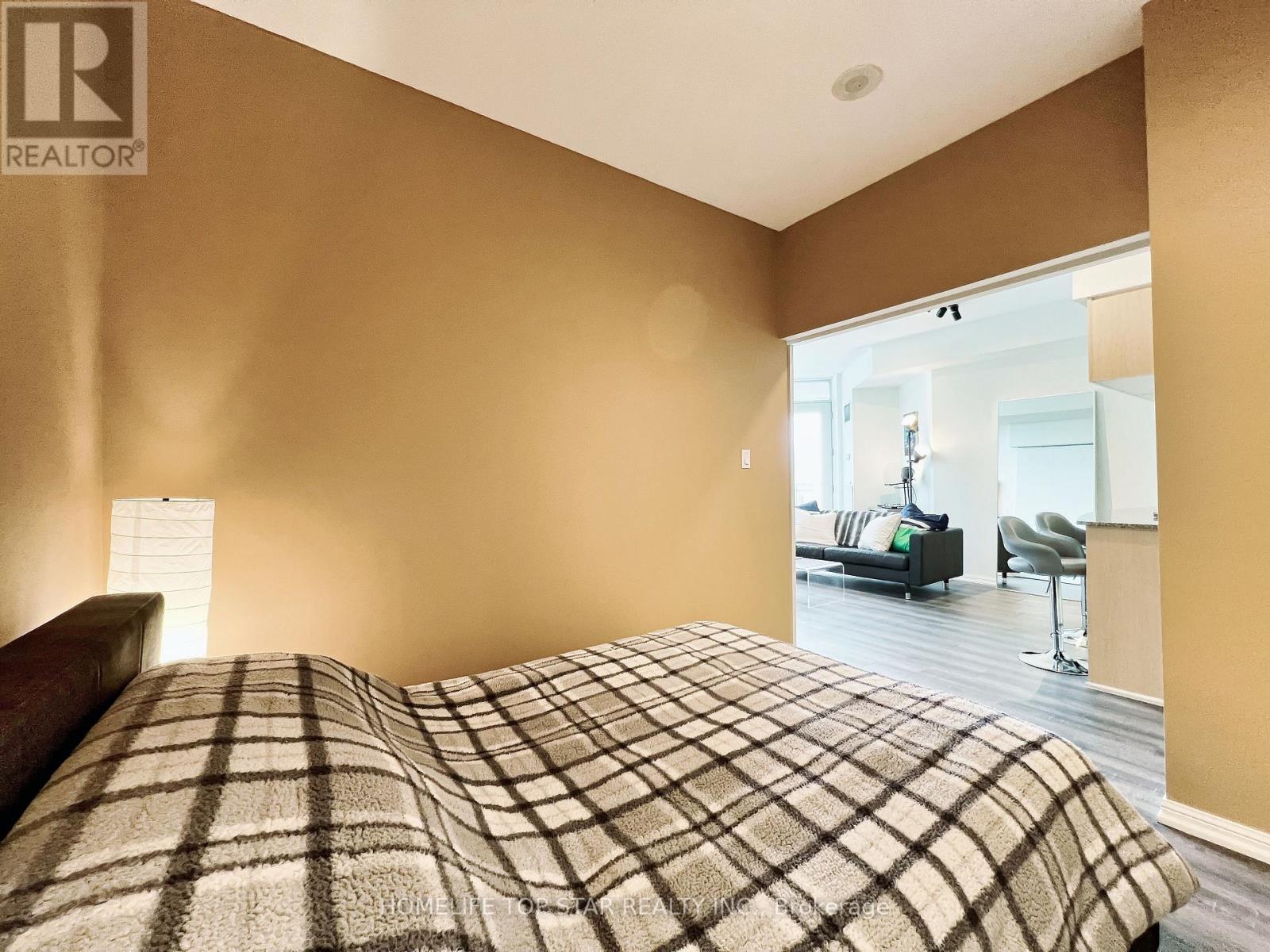1006 - 228 Queens Quay W, Toronto, Ontario  M5J 2X1 - Photo 12 - C12482369