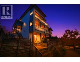 40874 THE CRESCENT, Squamish, British Columbia