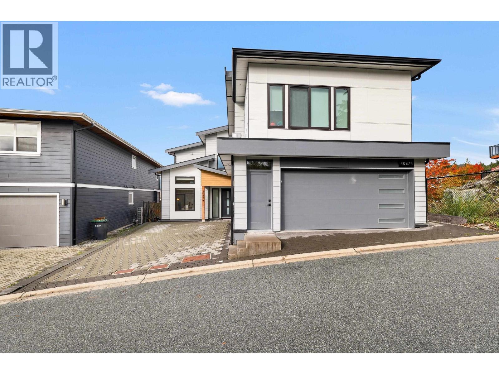 40874 The Crescent, Squamish, British Columbia  V8B 0R9 - Photo 39 - R3058688