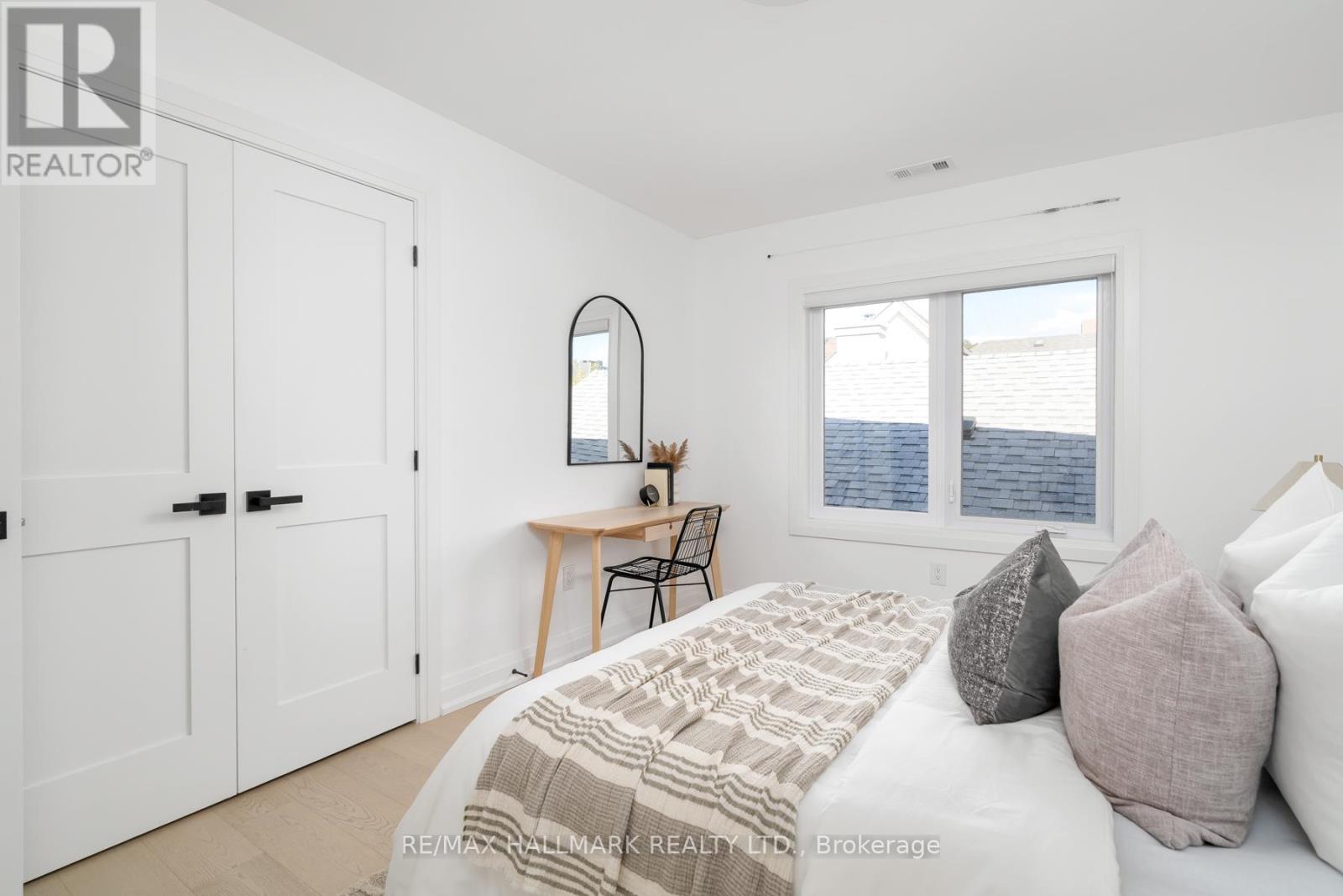 3 Thyra Avenue, Toronto, Ontario  M4C 5G4 - Photo 27 - E12482372