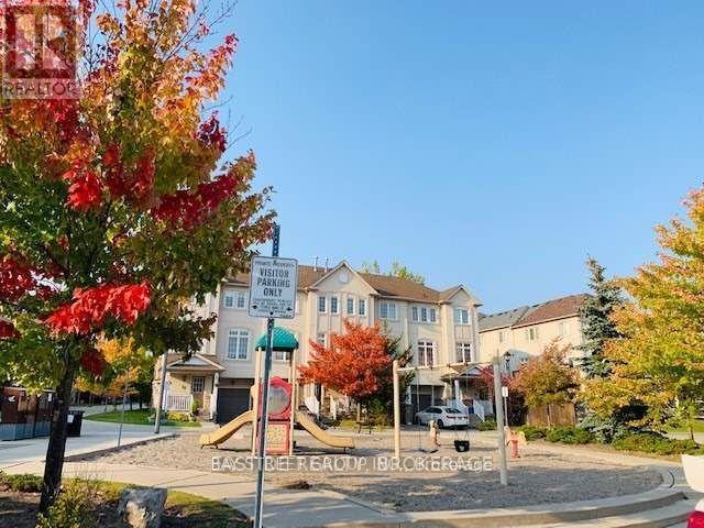 14 - 10 POST OAK DRIVE, Richmond Hill, Ontario