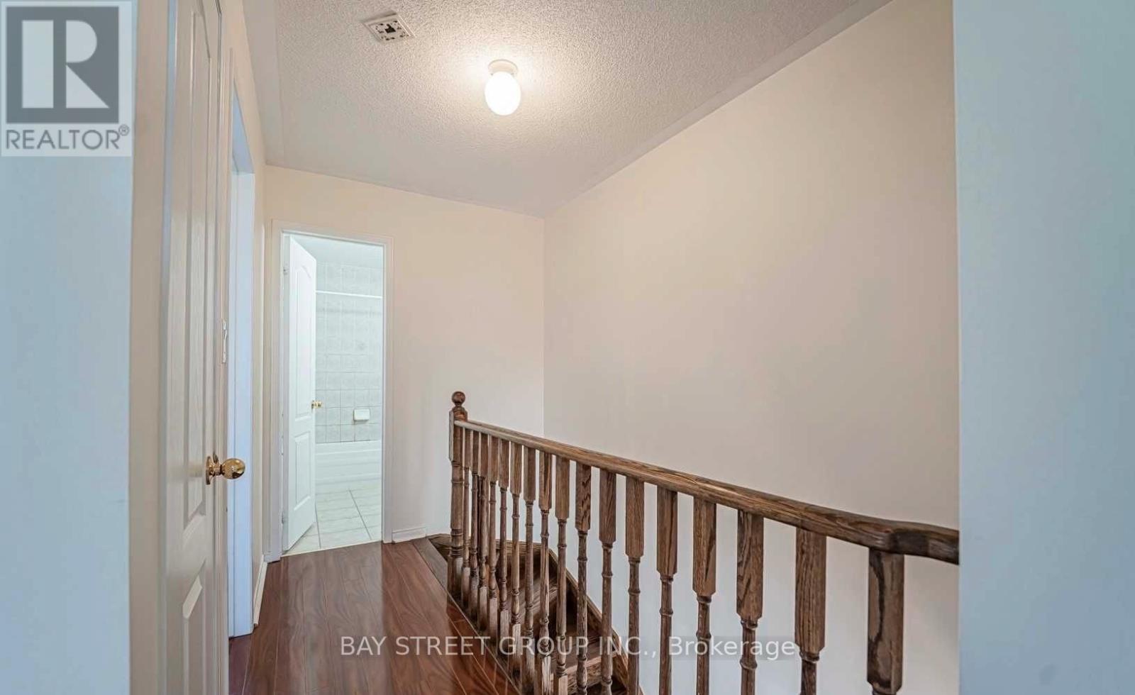14 - 10 Post Oak Drive, Richmond Hill, Ontario  L4E 4H8 - Photo 13 - N12482373