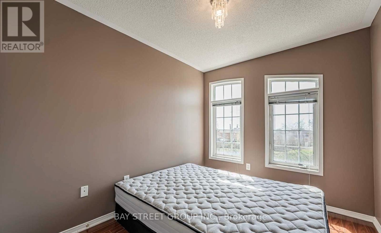 14 - 10 Post Oak Drive, Richmond Hill, Ontario  L4E 4H8 - Photo 17 - N12482373