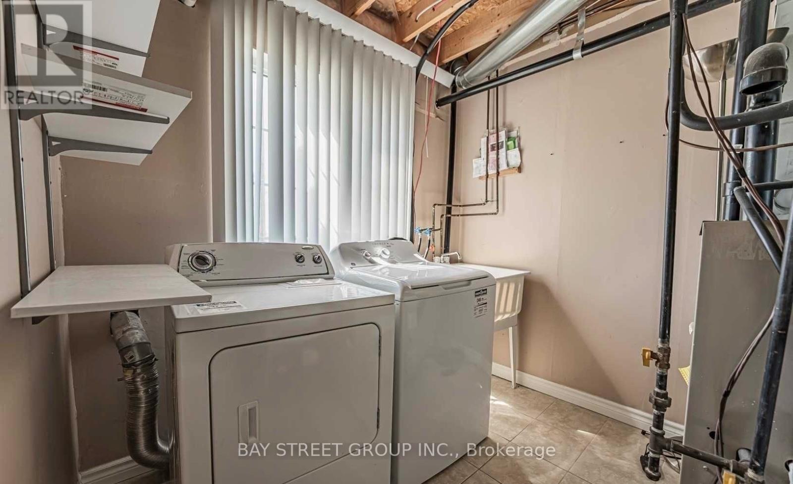 14 - 10 Post Oak Drive, Richmond Hill, Ontario  L4E 4H8 - Photo 27 - N12482373