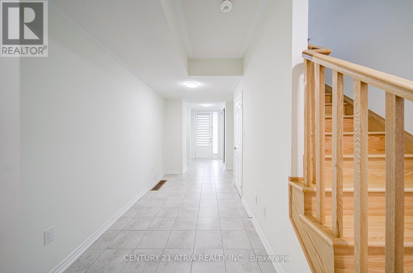 29 Thomas Frisby Jr Crescent, Markham, Ontario  L6C 3L1 - Photo 10 - N12482375