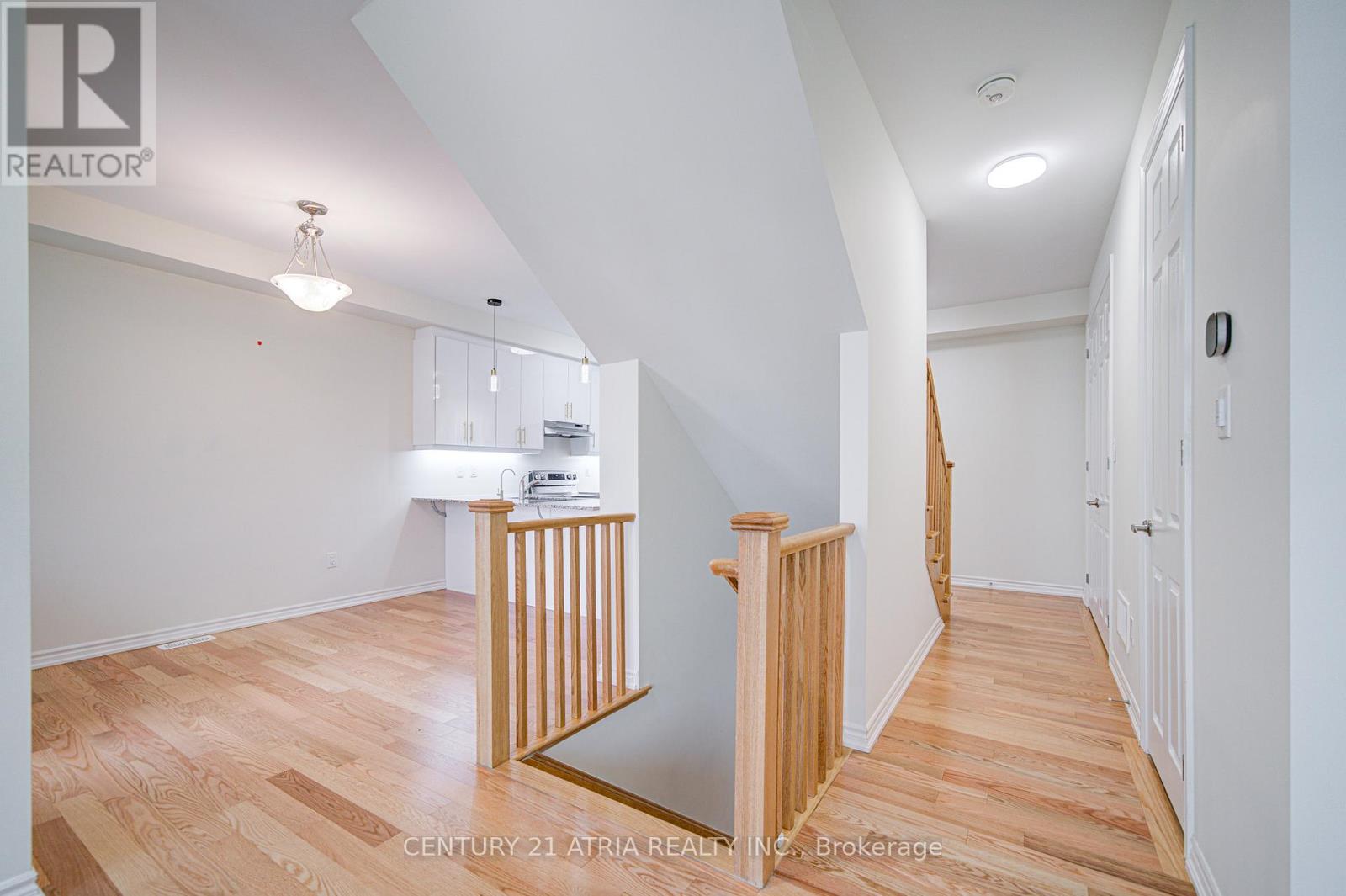 29 Thomas Frisby Jr Crescent, Markham, Ontario  L6C 3L1 - Photo 12 - N12482375