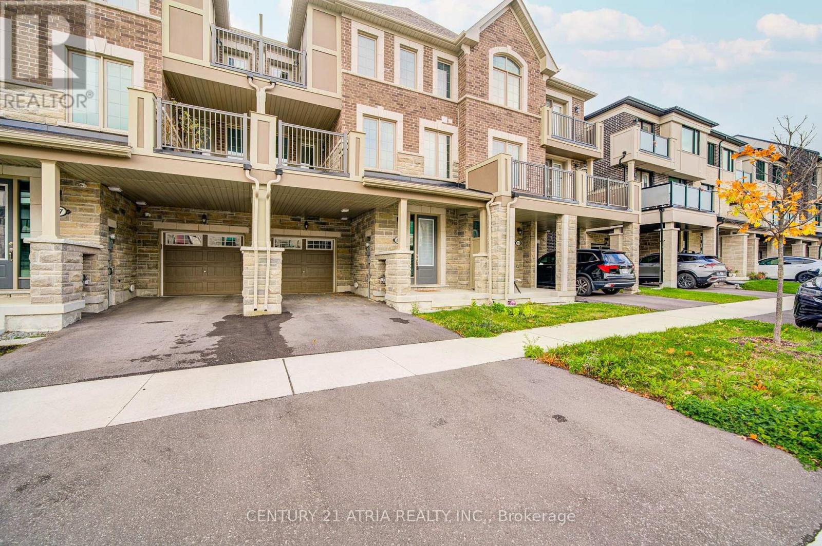 29 Thomas Frisby Jr Crescent, Markham, Ontario  L6C 3L1 - Photo 4 - N12482375