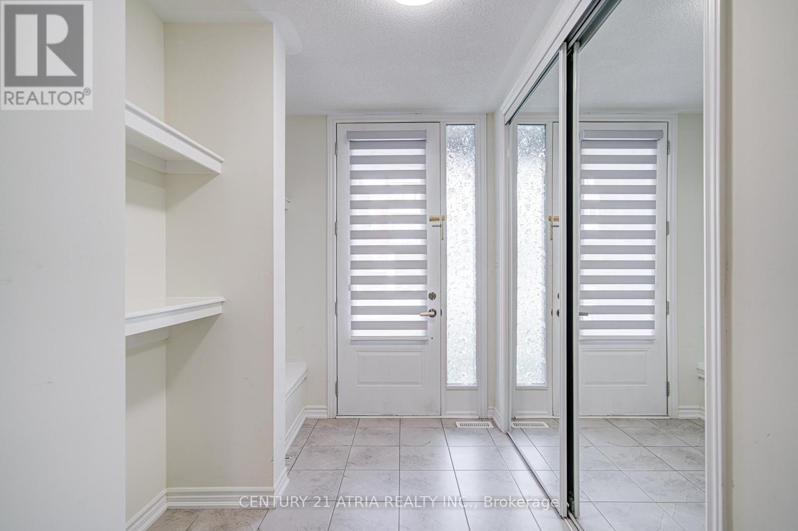 29 Thomas Frisby Jr Crescent, Markham, Ontario  L6C 3L1 - Photo 5 - N12482375