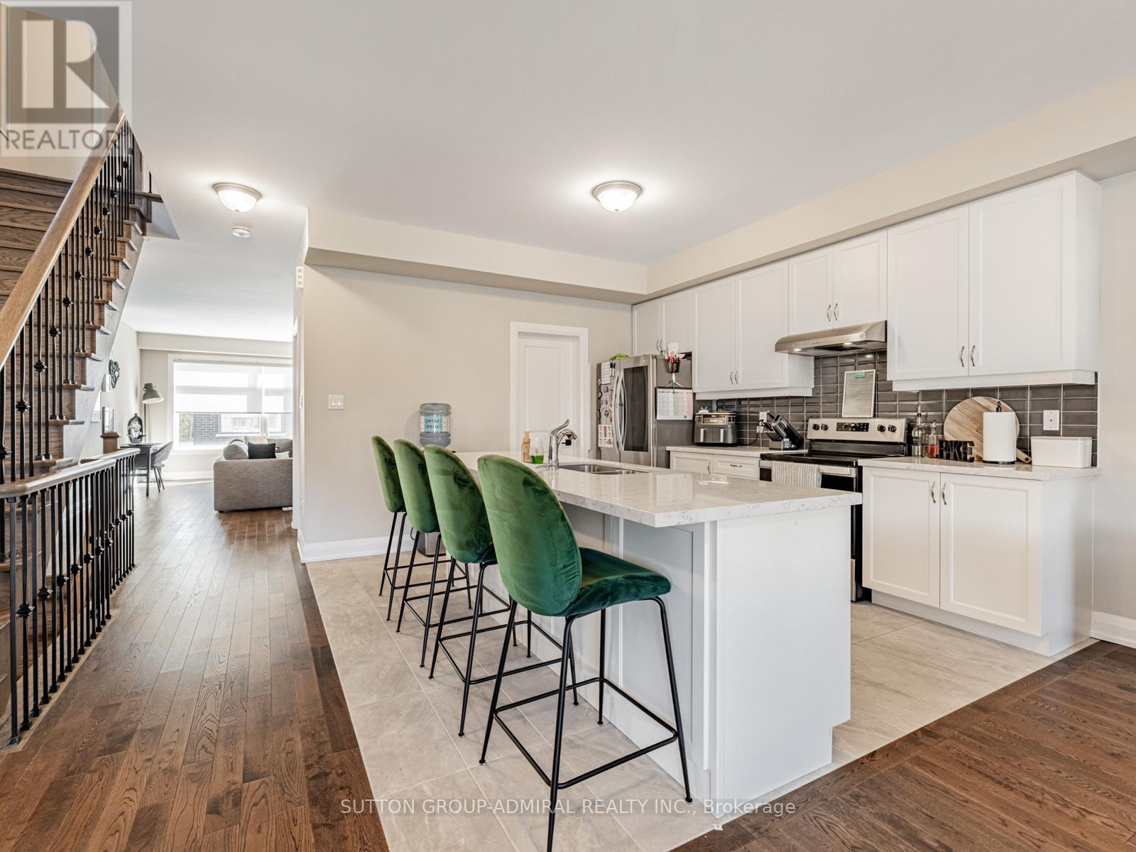 915 Isaac Phillips Way, Newmarket, Ontario  L3X 2Y8 - Photo 11 - N12482376