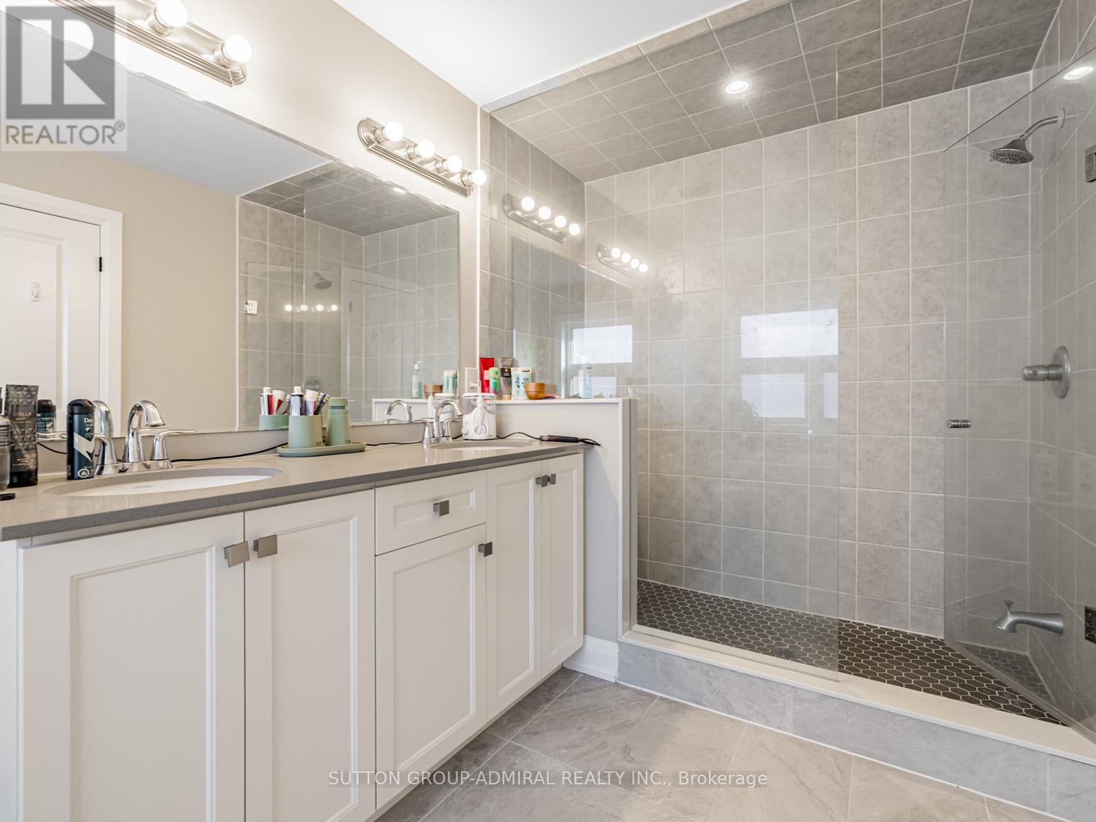 915 Isaac Phillips Way, Newmarket, Ontario  L3X 2Y8 - Photo 23 - N12482376