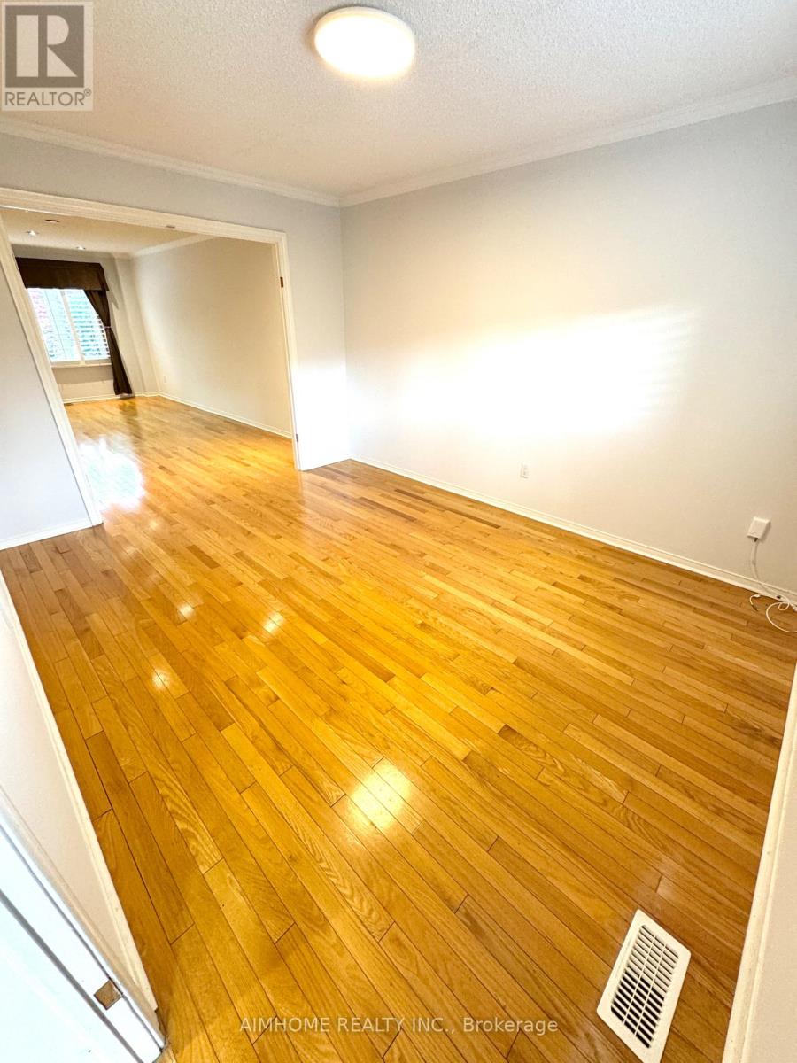 119 Cooperage Crescent, Richmond Hill, Ontario  L4C 9L8 - Photo 6 - N12482378