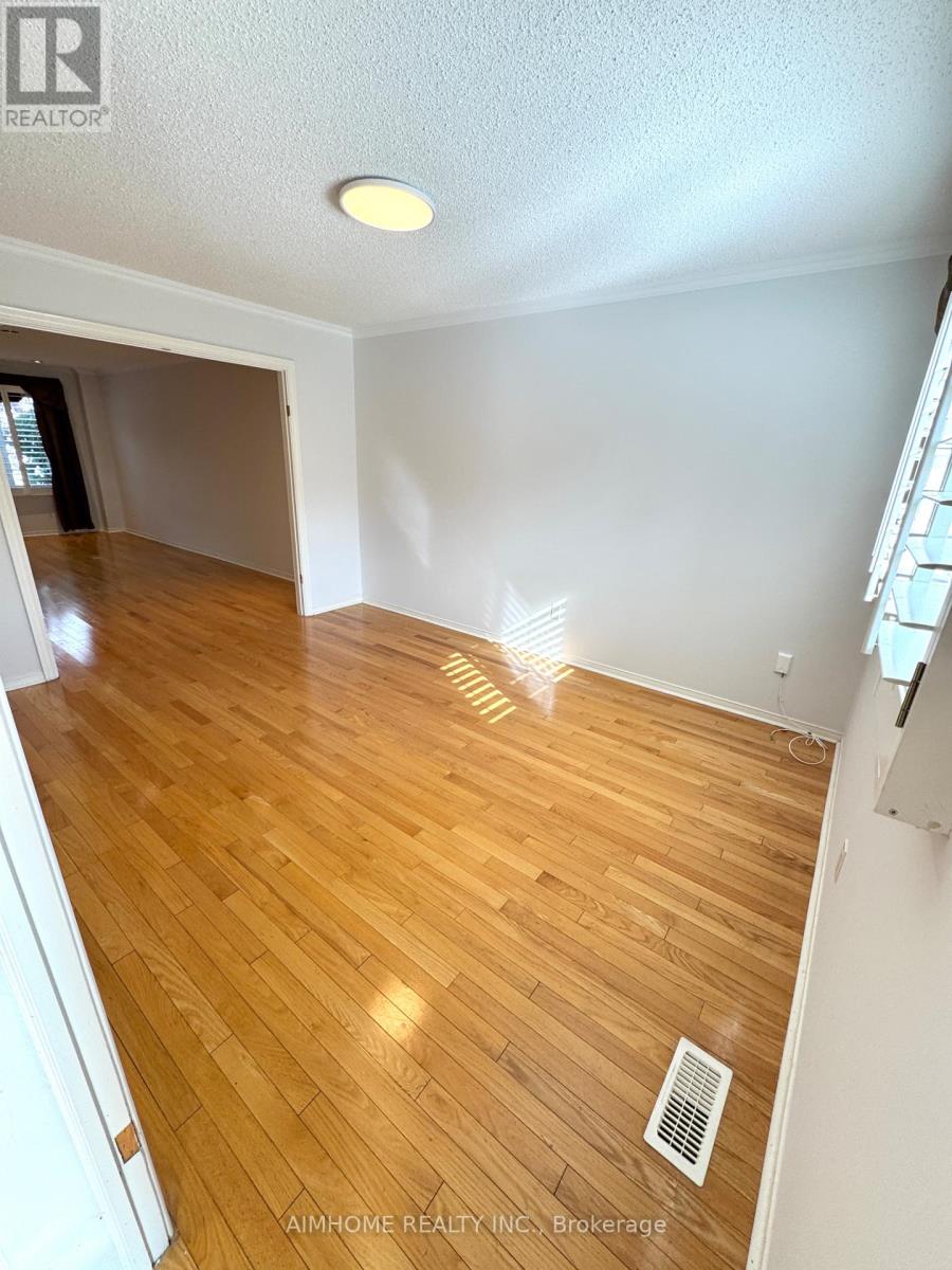 119 Cooperage Crescent, Richmond Hill, Ontario  L4C 9L8 - Photo 8 - N12482378