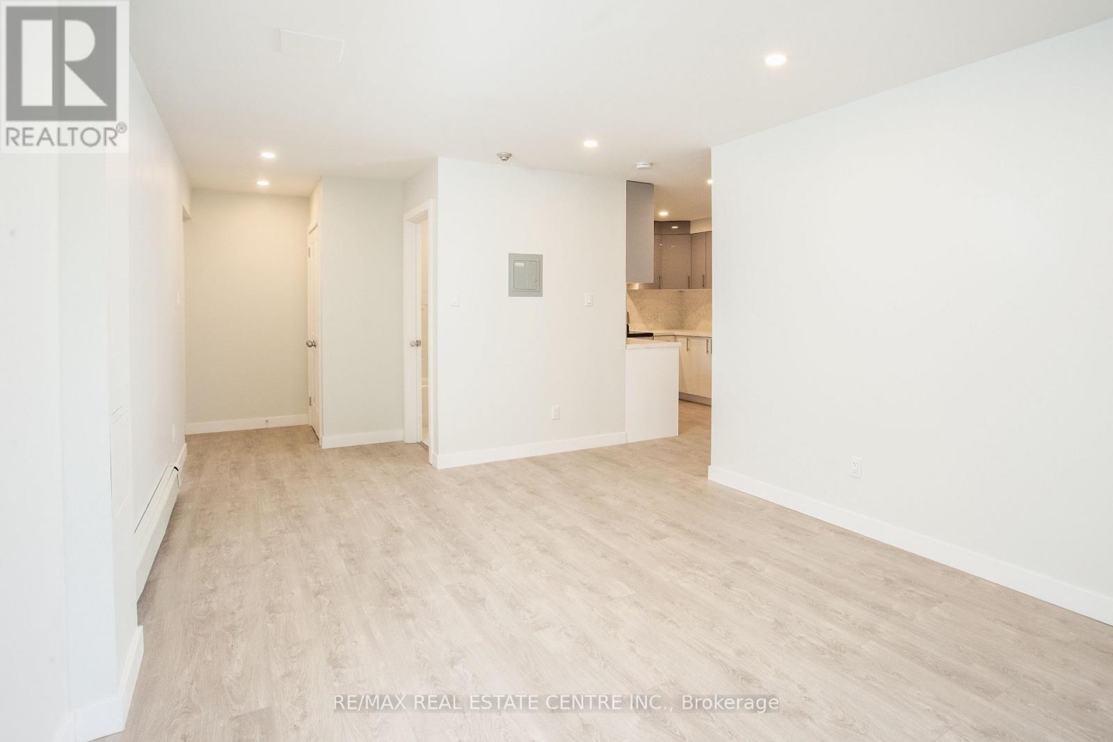 105 - 5 Hill Heights Road E, Toronto, Ontario  M8Y 1Y9 - Photo 20 - W12482374