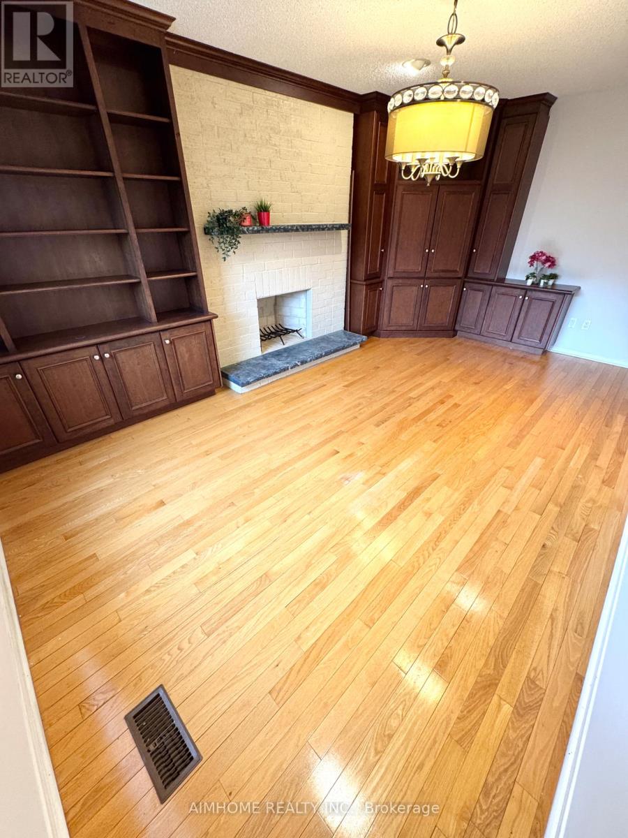 119 Cooperage Crescent, Richmond Hill, Ontario  L4C 9L8 - Photo 15 - N12482378