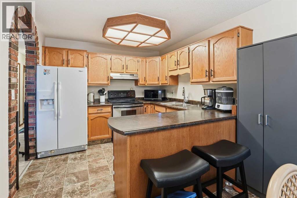 62 Mclevin Crescent, Red Deer, Alberta  T4R 1S9 - Photo 4 - A2266965