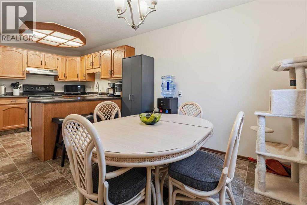 62 Mclevin Crescent, Red Deer, Alberta  T4R 1S9 - Photo 6 - A2266965