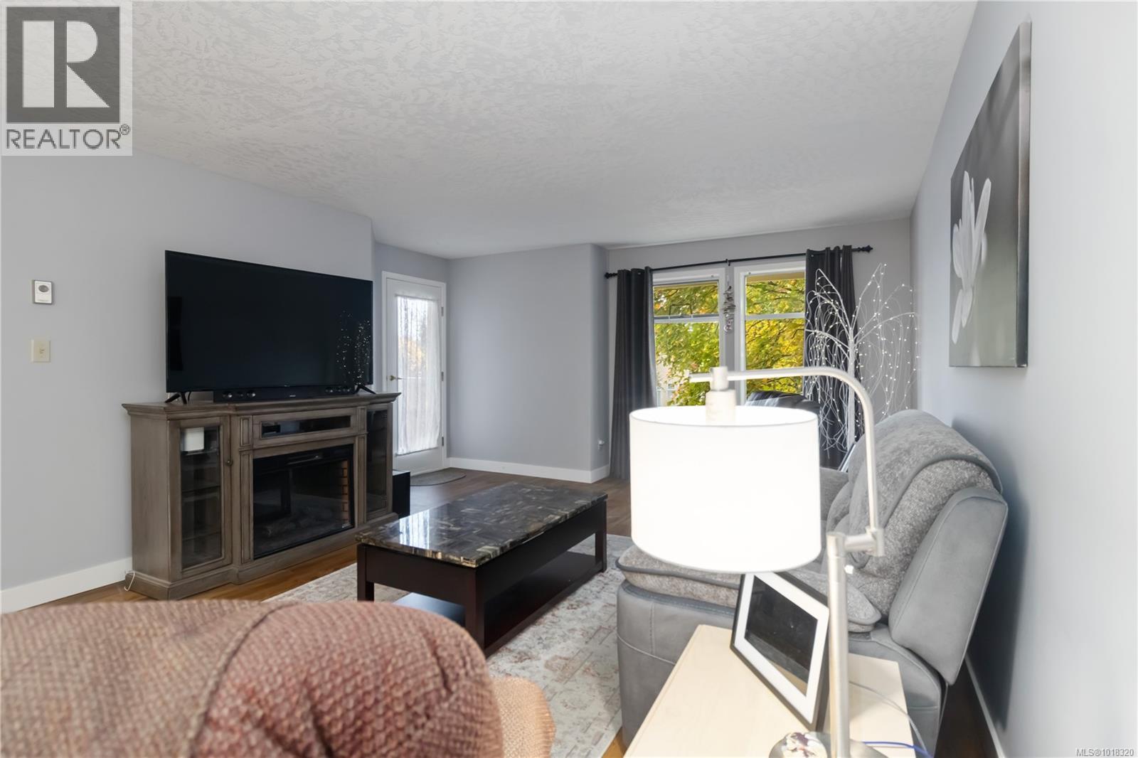 201 2311 Mills Rd, Sidney, British Columbia  V8L 2C3 - Photo 4 - 1018320