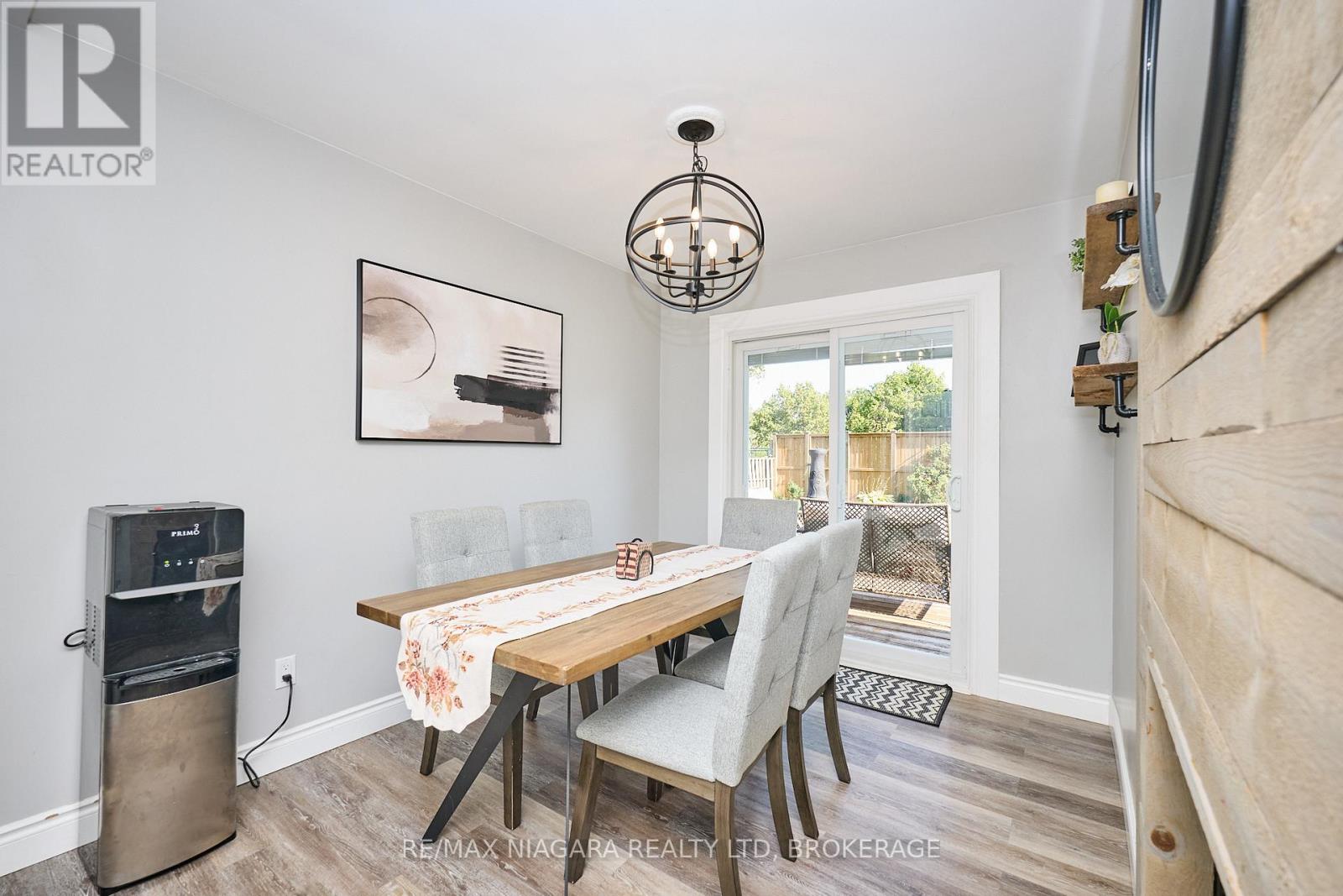 6432 Carolyn Avenue, Niagara Falls, Ontario  L2E 5H5 - Photo 11 - X12482413